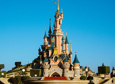 Paris & Disneyland Turu PGS İle 4 Gece 5 Gün Ara Tatil Özel (T0046)